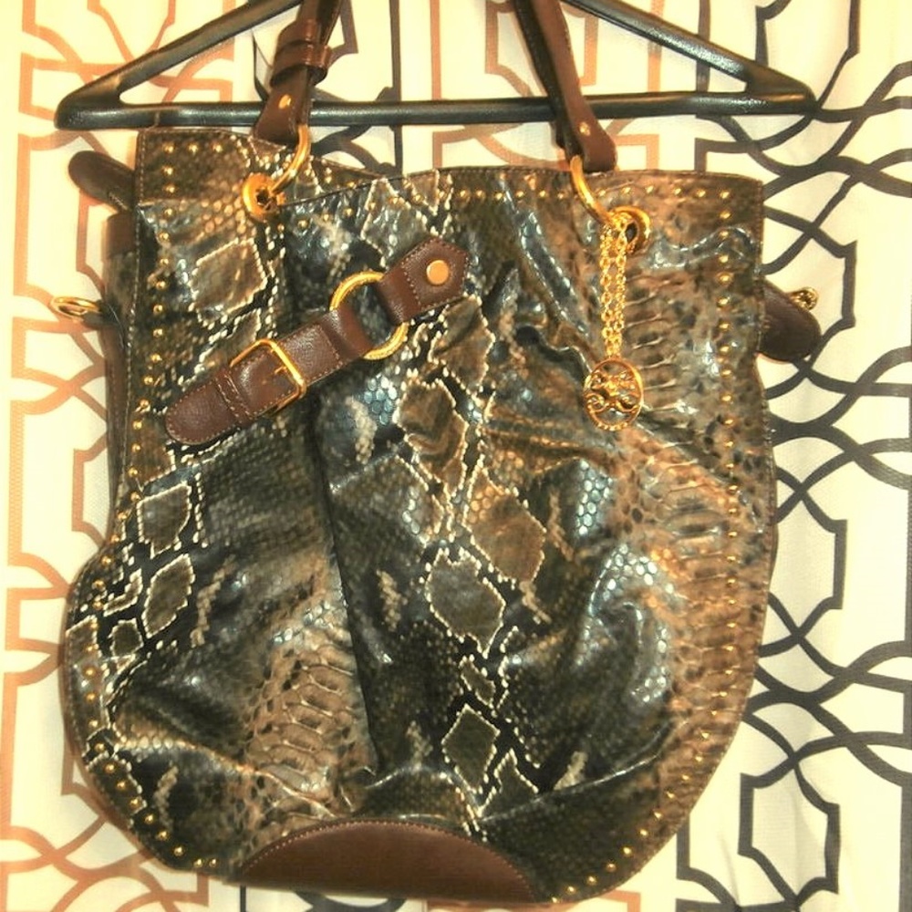HANDBAG